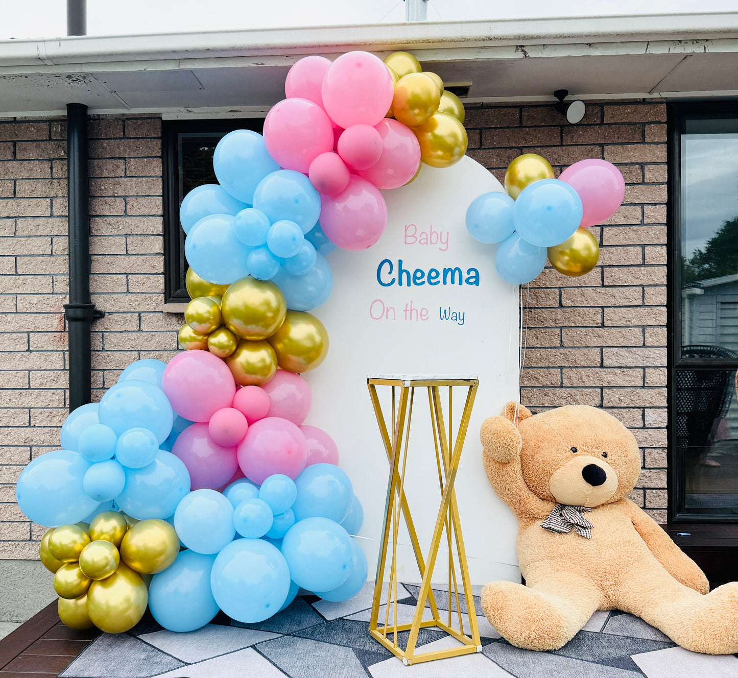 Basic baby shower / Gender reveal setup
