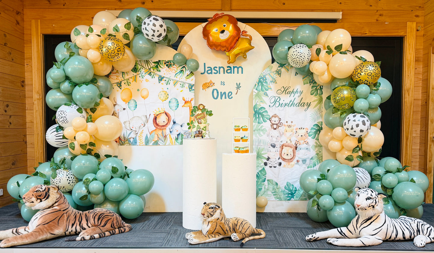 Wild theme/Jungle theme birthday setup