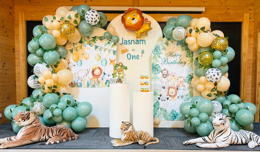 Wild theme/Jungle theme birthday setup