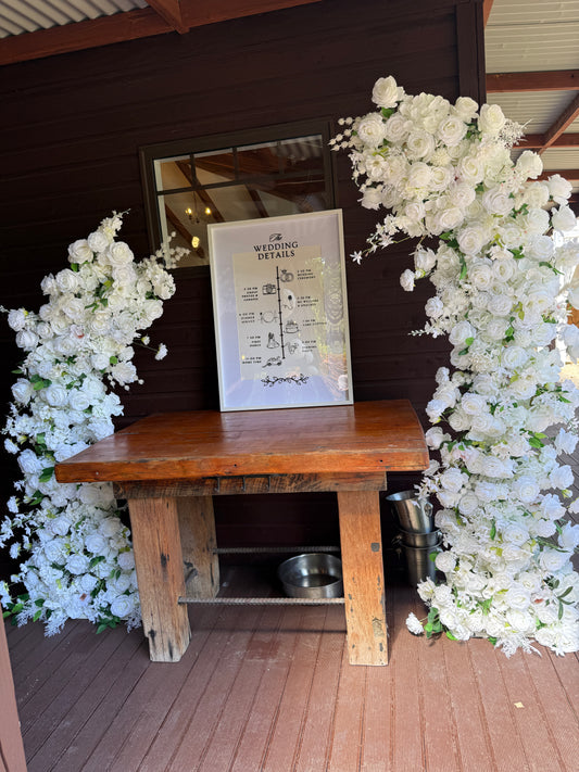 Horn-shaped floral arches – Elegant Wedding Ceremony Decor