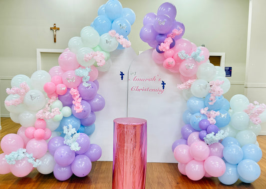Pretty in Pastel / Arch boards with balloon garlands